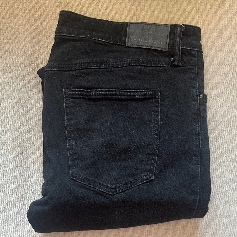 American Eagle Outfitters Men's Dark Jeans